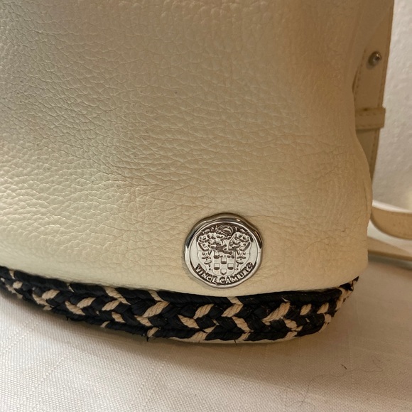 “sample” Drawstring Bucket Bag - Picture 12 of 13